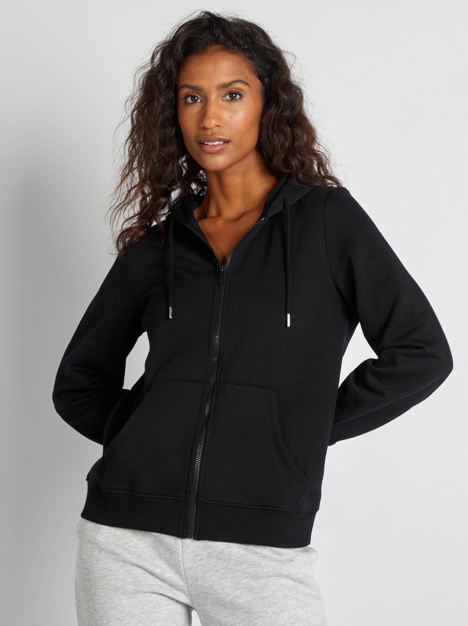 gilet-a-capuche-femme-610deh.jpg