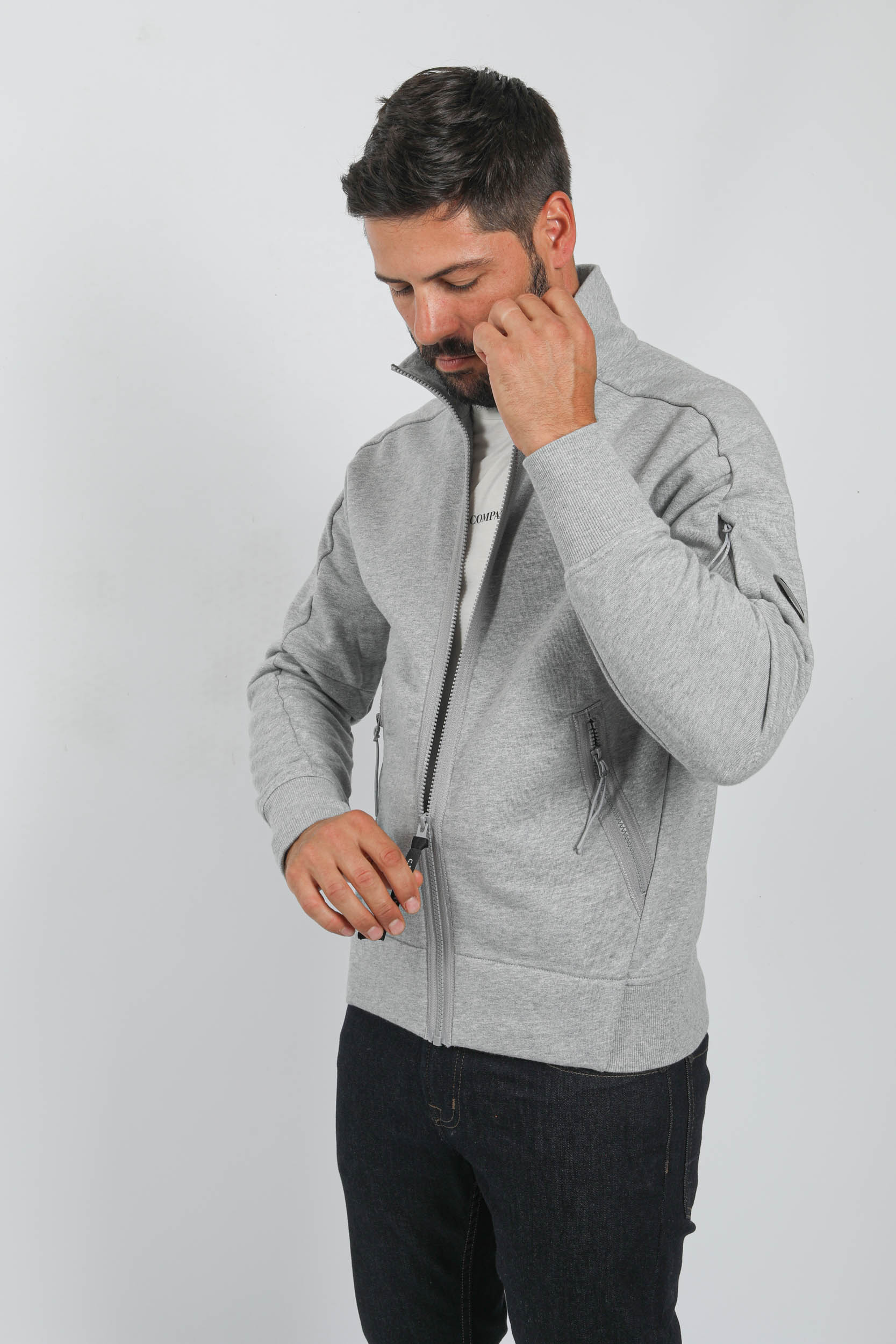 sweat-homme-zippe-sans-capuche-939sss.jpg