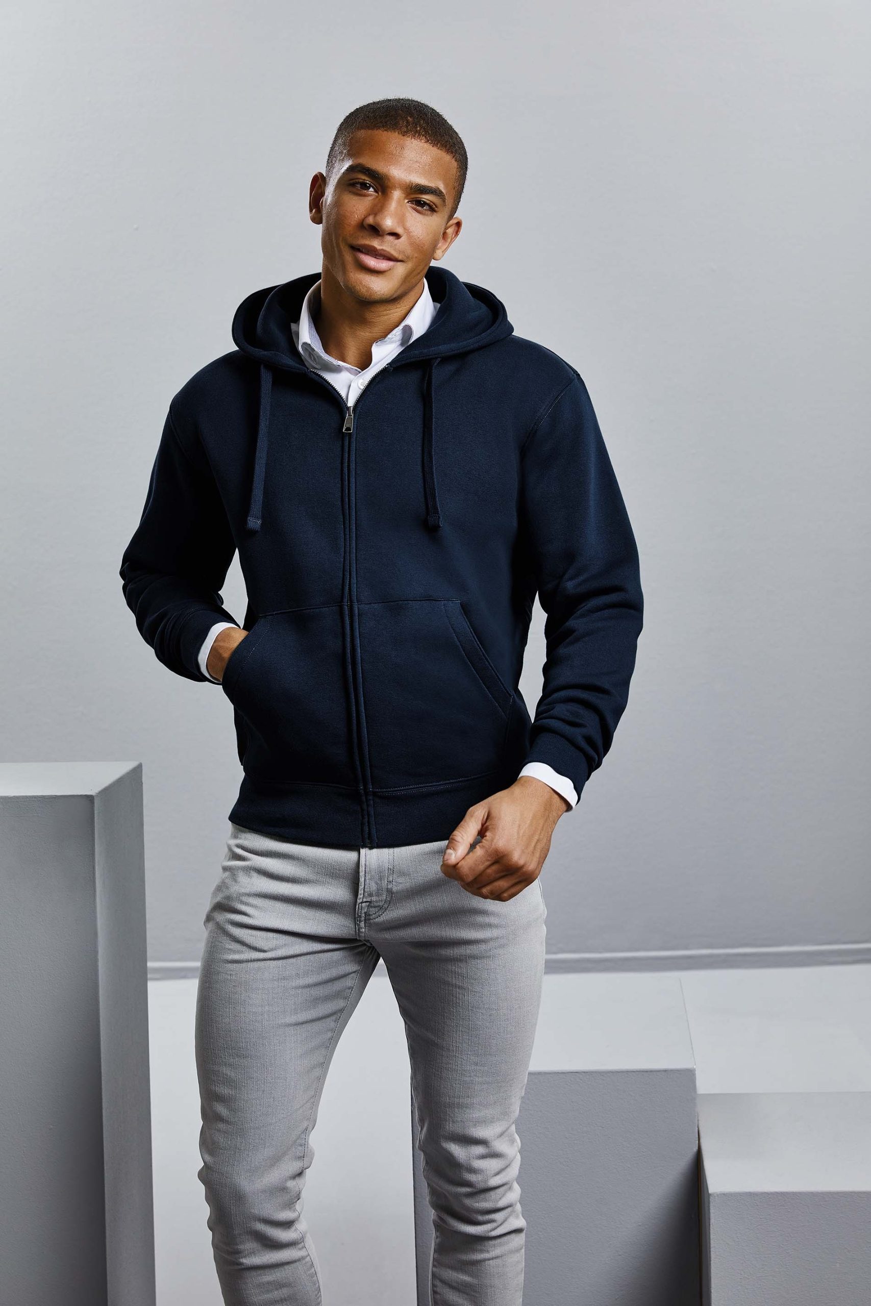 sweatshirt-a-capuche-homme-210xzb.jpg